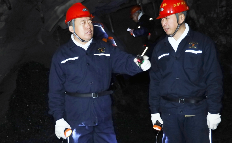 韓福生在益新礦宣講調(diào)研檢查時(shí)強(qiáng)調(diào) 破解發(fā)展主要矛...