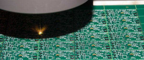 PCB分板方式有哪些？什么是激光PCB分板？(圖2)